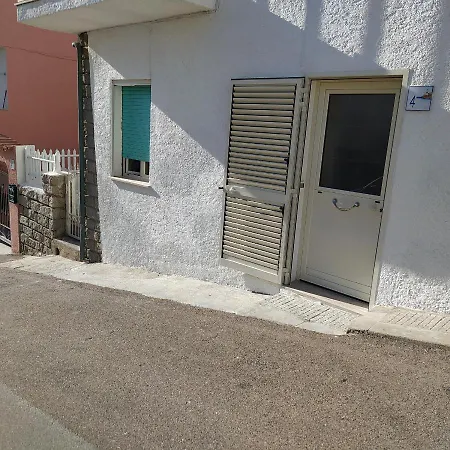 Casa Isabella Vicino Mare Con Giardino Apartmán *