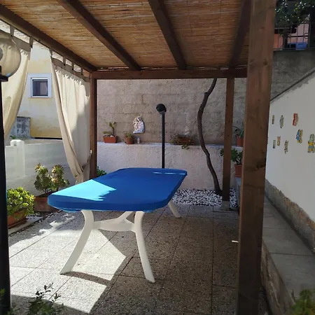 Casa Isabella Vicino Mare Con Giardino Apartmán